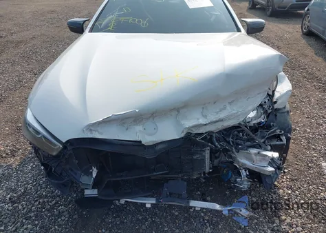 2020 BMW M8 из США, поврежденный, VIN WBSDZ0C02LCD60498